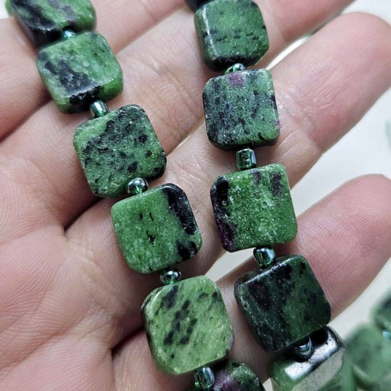 Бусины Циозит размер 11*10мм натуральный камень